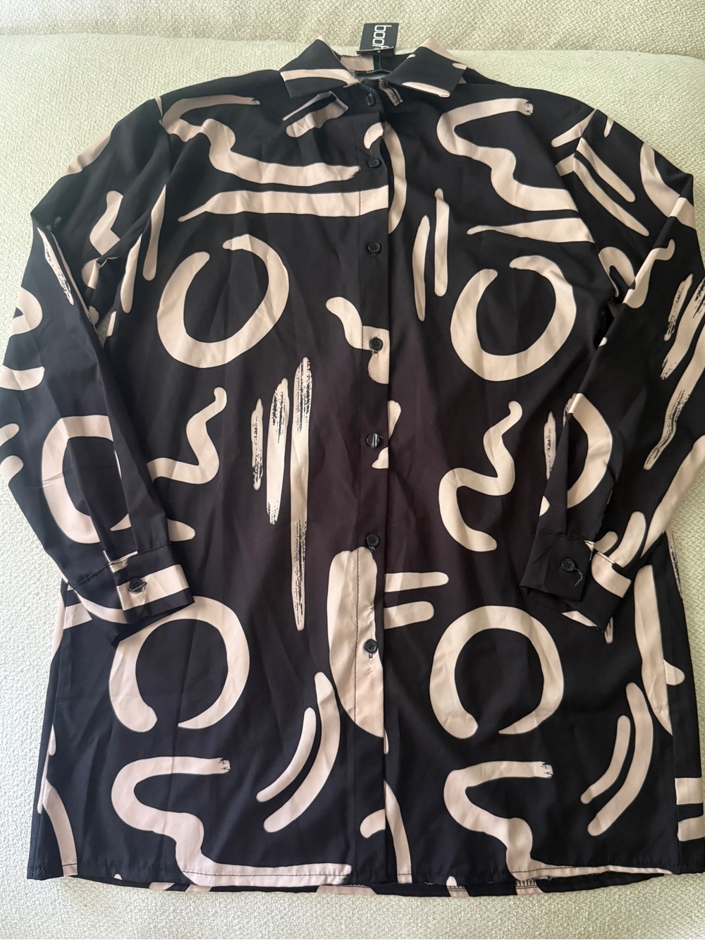 Boohoo Oversized Black & Tan Abstract Print Shirt - Picture 4 of 7
